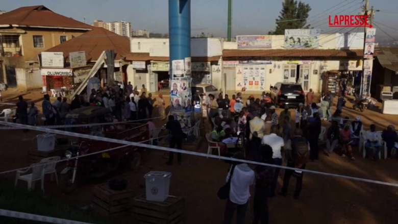 Elezioni presidenziali in Uganda: lunghe file ai seggi