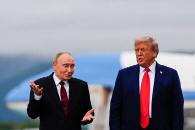 Ucraina, Putin: “Con Paesi Ue relazioni lasciano molto a desiderare. Trump: “Zelensky frena la pace” – La diretta