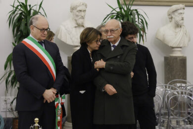 Il sindaco di Roma Roberto Gualtieri e Achille Passoni alla Camera Ardente di Valeria Fedeli in Campidoglio 15 Gennaio 2026 - (foto di Cecilia Fabiano/ LaPresse)