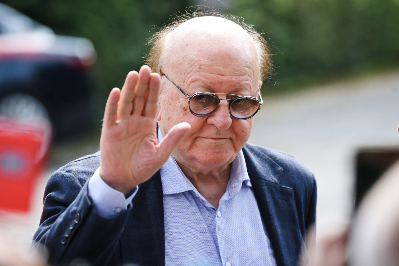 Milano-Cortina, Massimo Boldi fuori dalla lista tedofori: “Incompatibile con i valori olimpici”