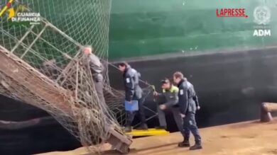 Brindisi, Gdf sequestra nave: "Violate sanzioni alla Russia'"