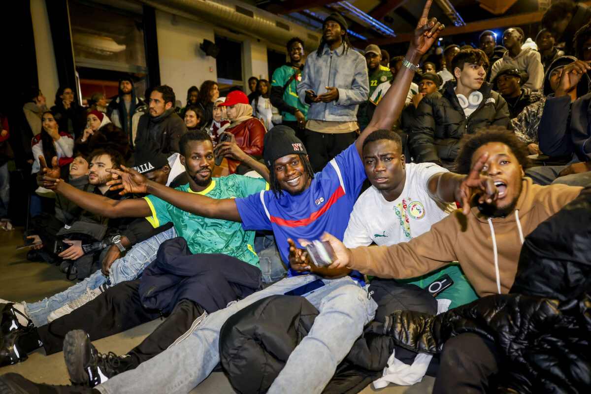 Galleria foto 'Senegal campione d’Africa: festeggiamenti per le strade di Torino' - foto 7
