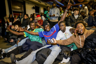 Il Senegal vince la Coppa d'Africa, tifosi in festa per le vie di Torino