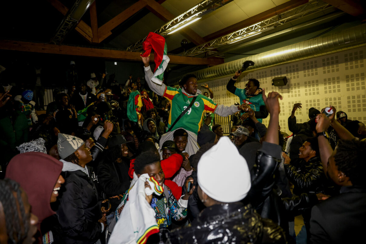 Galleria foto 'Senegal campione d’Africa: festeggiamenti per le strade di Torino' - foto 2