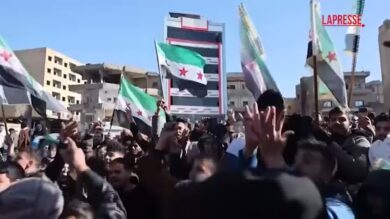 Siria, i festeggiamenti per il cessate il fuoco con le Forze Democratiche Siriane