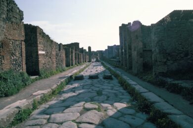 Pompei, storie d’amore e gladiatori: scene di vita vissuta riaffiorano grazie alla tecnologia