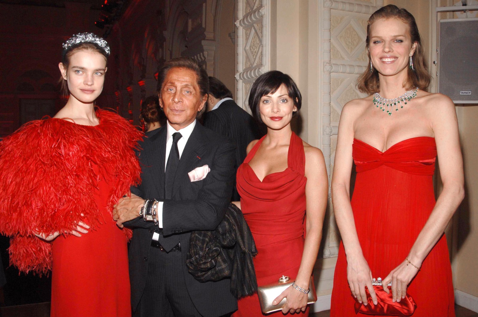 Valentino, chi era lo stilista simbolo della moda italiana nel Mondo