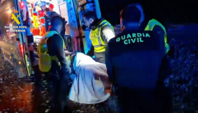 Spagna, treno contro un muro in Catalogna: morto il macchinista