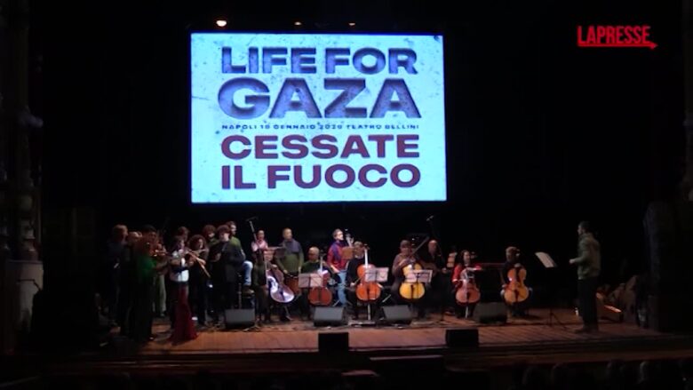 Napoli, sold out per Life for Gaza. De Magistris: "Sempre dalla parte degli oppressi"