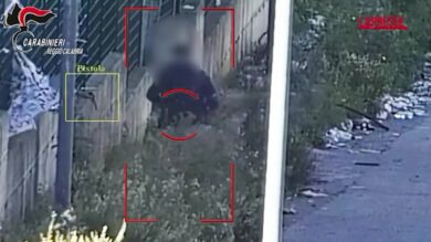 Reggio Calabria, 17 arresti per furti auto: le immagini dei malviventi in azione
