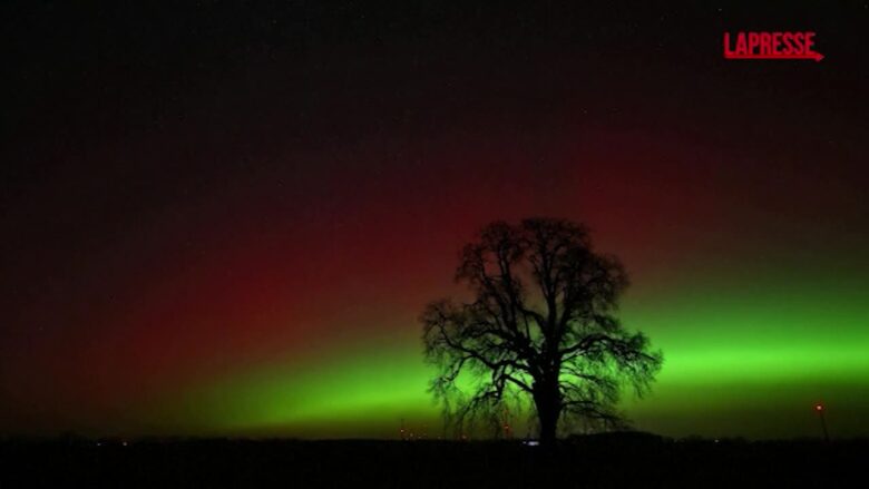 Germania, un'inedita aurora boreale ha colorato il cielo in diverse zone del Paese