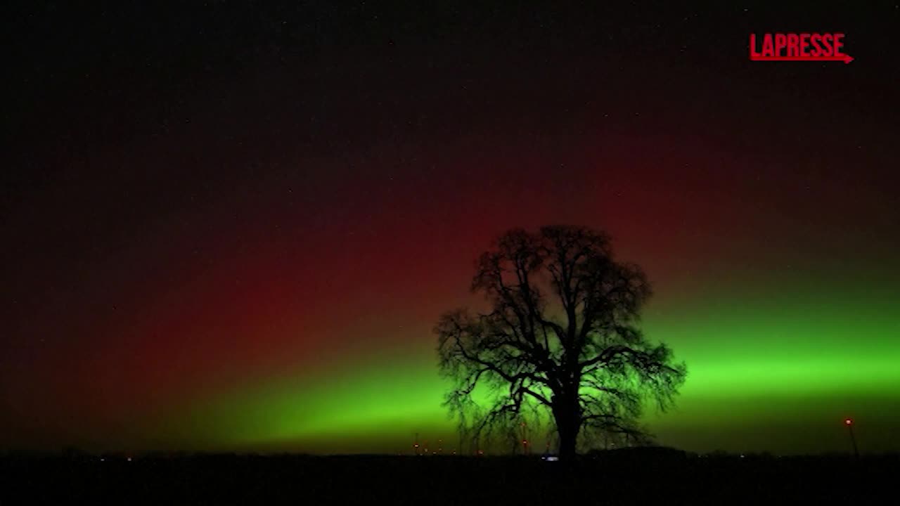 germania un inedita aurora boreale ha colorato il cielo in diverse zone del paese da Lapresse.it germania un inedita aurora boreale ha colorato il cielo in diverse zone del paese
