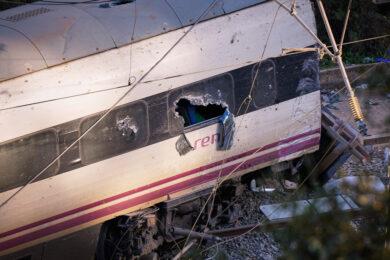 Spagna, incidente ferroviario in Andalusia: 41 morti. Proseguono le ricerche dei dispersi – La diretta