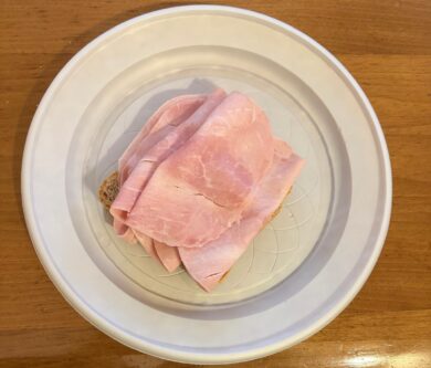 Prosciutto cotto cancerogeno, cosa c’è di vero