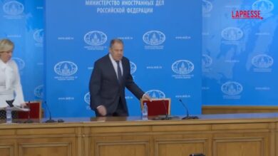 Groenlandia, Lavrov: "Non esiste alcun piano da parte di Russia e Cina per la conquista dell'isola"