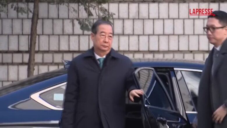 Corea del Sud, ex premier Han Duck-soo condannato a 23 anni