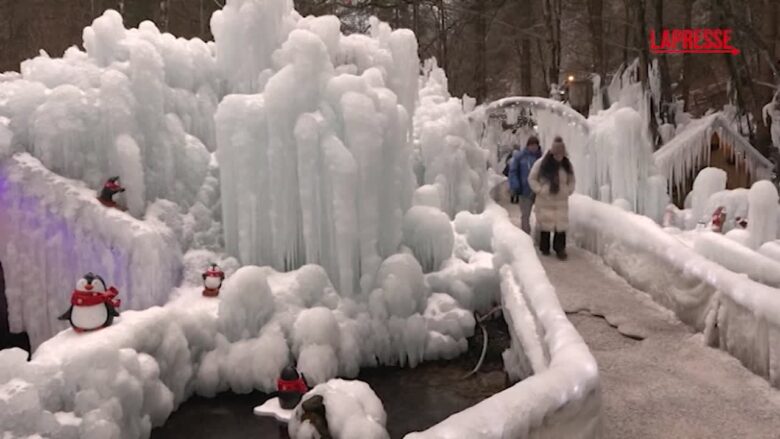 Slovenia, il magico villaggio di ghiaccio di Mojstrana