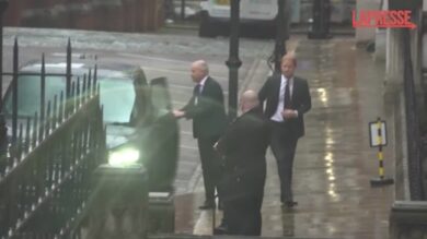 Principe Harry in tribunale a Londra per processo contro il Daily Mail