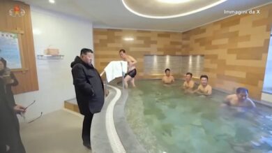 Corea del Nord, Kim Jong-un inaugura il più grande resort termale del Paese