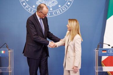 Italia-Germania, bilaterale a Roma: “Forte legame tra Ue e Usa, ma rispettare sovranità territoriali”