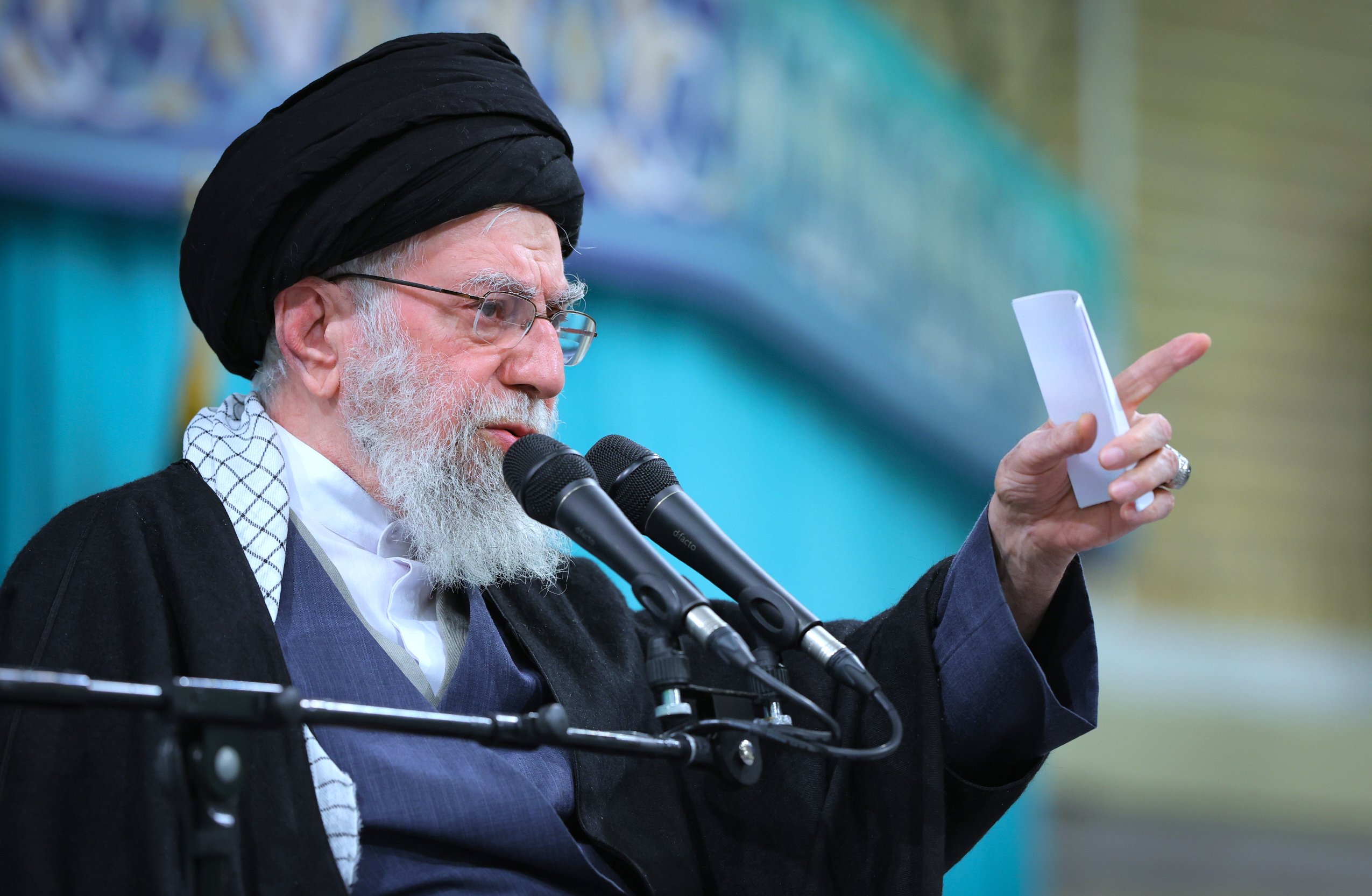 Iran, media: Khamenei trasferito in rifugio sotterraneo per rischi attacco Usa