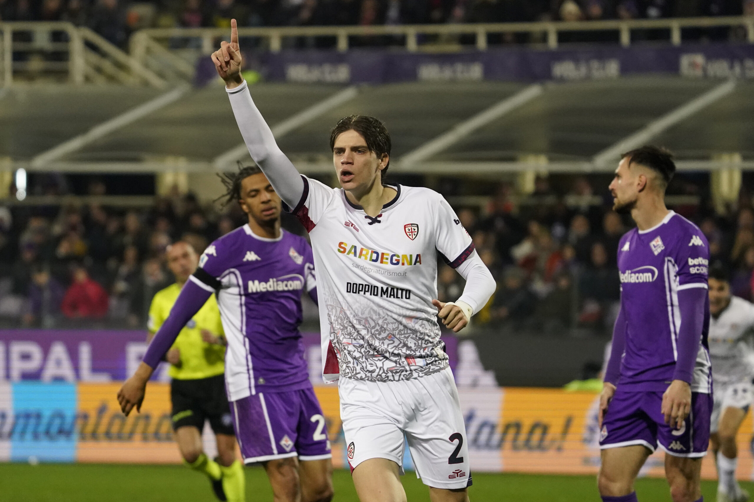 Fiorentina-Cagliari 1-2, tre punti fondamentali per i sardi