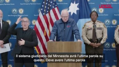 Minneapolis, il Governatore Walz: "Trump, rimuovi questi agenti dal Minnesota"