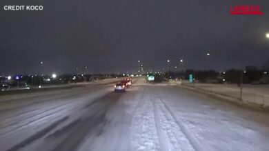 Usa, tempesta di neve in Oklahoma: le immagini delle strade innevate
