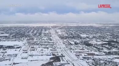 Usa, Oklahoma City è ricoperta di neve: le immagini dall'alto
