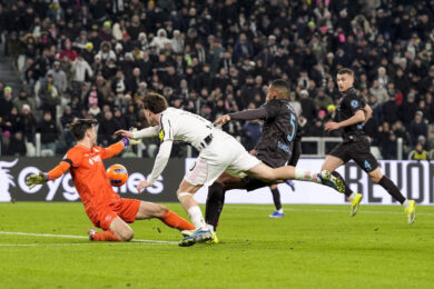 Juventus-Napoli 3-0: tris bianconero con David, Yildiz e Kostic