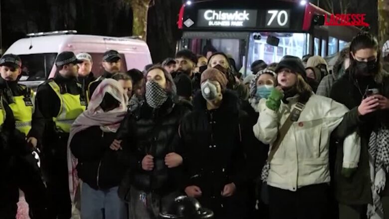 Londra, protesta in supporto attivista pro-palestinese Umer Khalid: 86 arresti