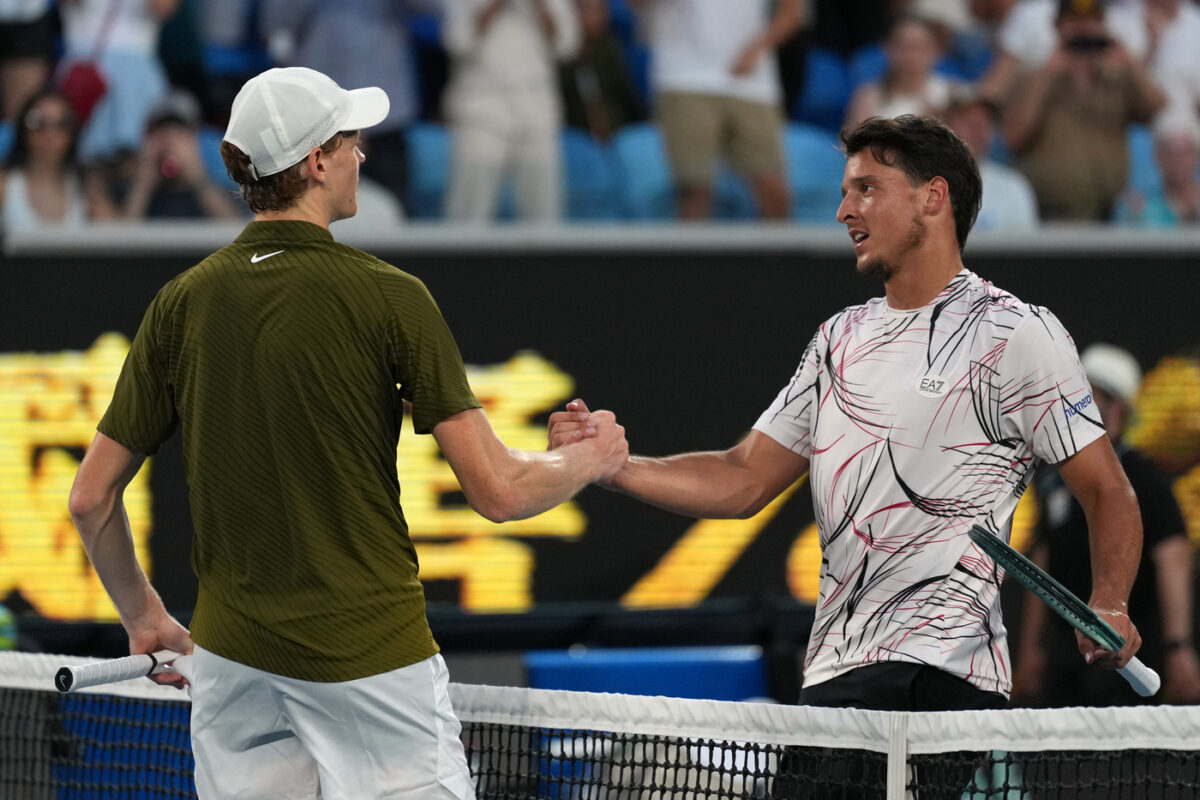 Australian Open 2026, Sinner batte Darderi: ai quarti c’è Shelton Australian Open 2026, Sinner batte Darderi: ai quarti c’è Shelton