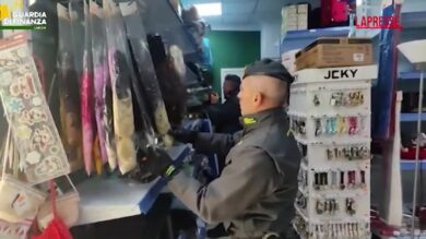 Viareggio, sequestrati oltre 4 mila prodotti di Carnevale pericolosi