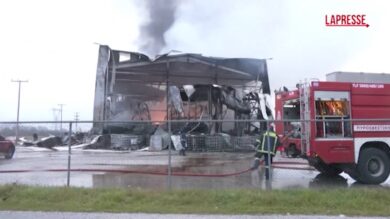 Grecia, incendio in una fabbrica di biscotti: morti quattro dipendenti