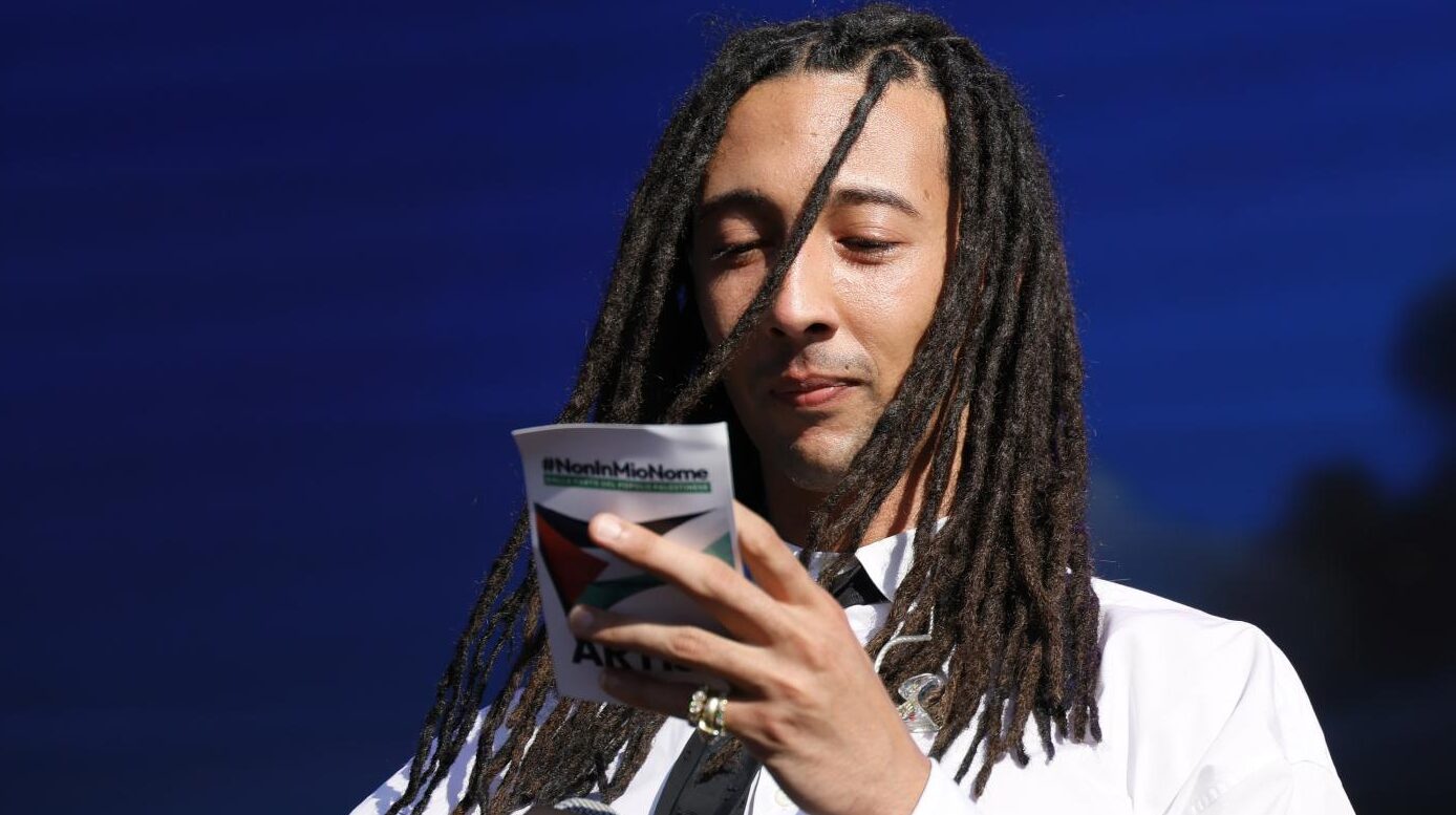 Milano-Cortina 2026, la Lega contro Ghali: “Odiatore, la sua presenza umilia l’Italia” Milano-Cortina 2026, la Lega contro Ghali: “Odiatore, la sua presenza umilia l’Italia”