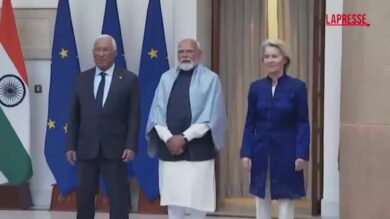 Ue-India: Modi, von der Leyen e Costa siglano un accordo di libero scambio