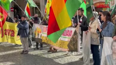 Siria, curdi in piazza a Roma a difesa del Rojava