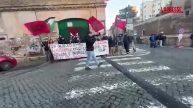 Giorno memoria, studenti OSA in piazza a Roma: "Contro genocidi di ieri e di oggi"