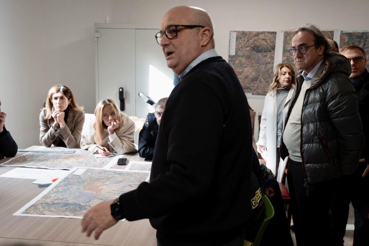 Maltempo, Meloni a Niscemi nella zona della frana