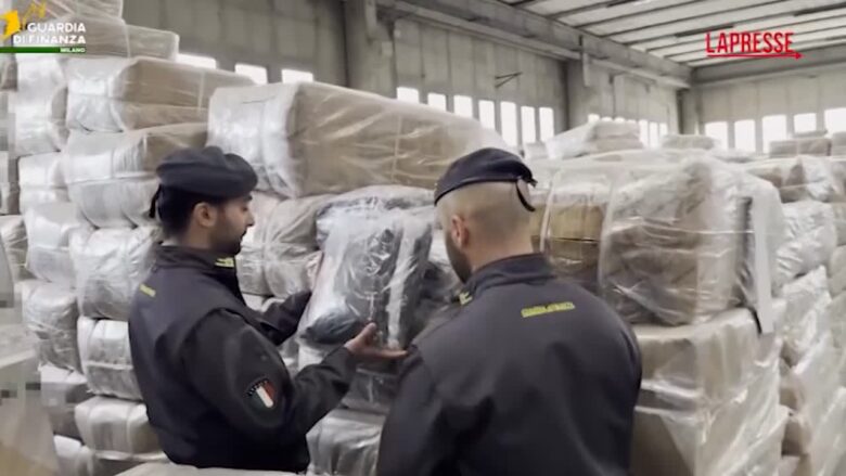 Milano, Finanza sequestra oltre 65mila capi contraffatti di Armani