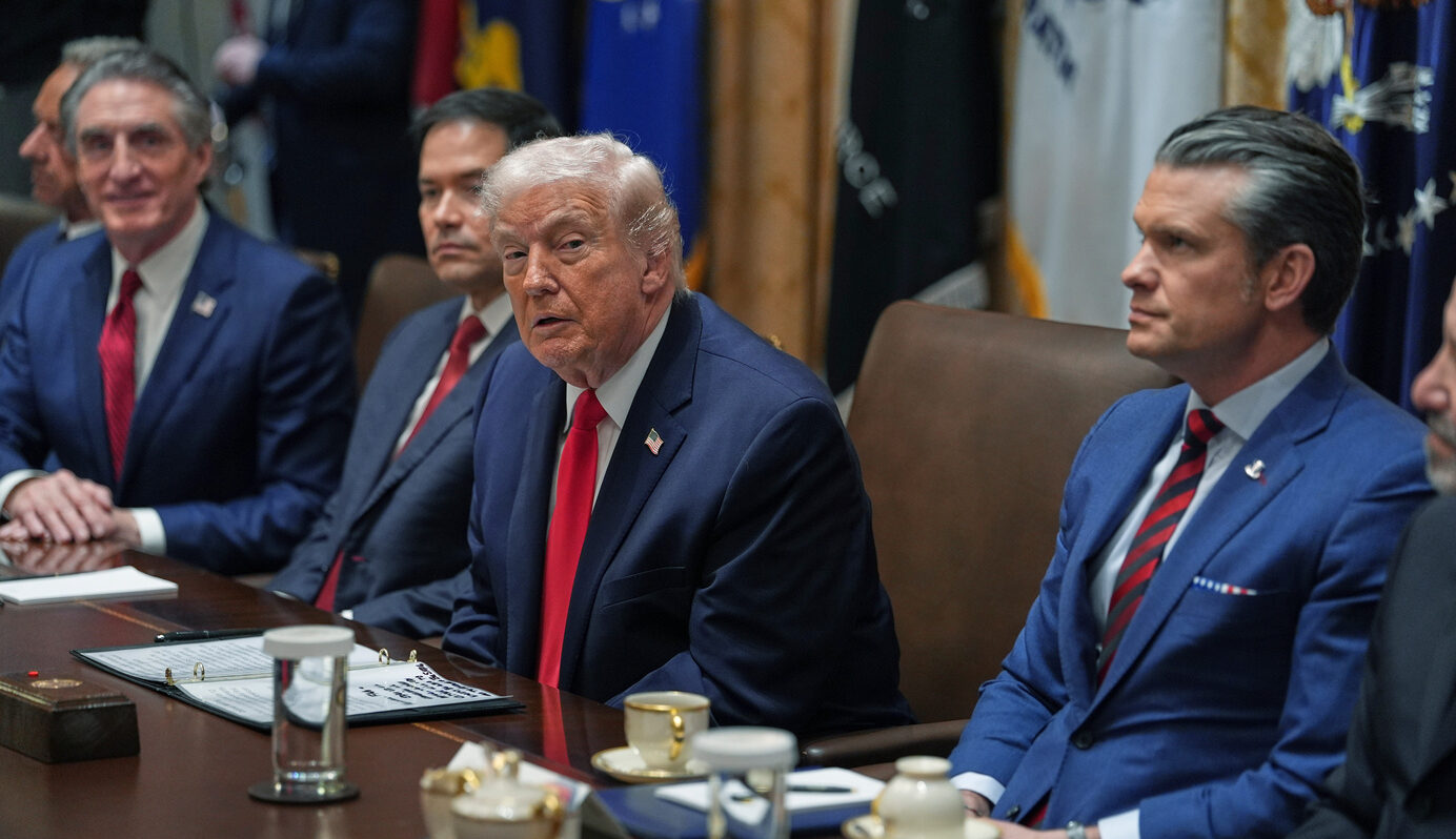 Ucraina, Trump: “Putin ha accettato di non bombardare per una settimana”. Zelensky lo ringrazia