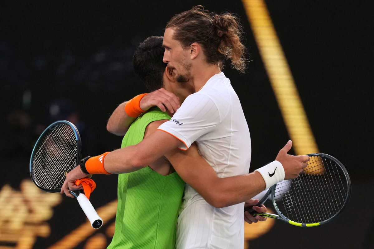 Galleria foto 'Alcaraz e il malore in campo, ira Zverev agli Australian Open 2026: “Proteggete sempre loro”' - foto 8