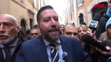 Casapound protesta a Montecitorio: "Antifascisti mafia"