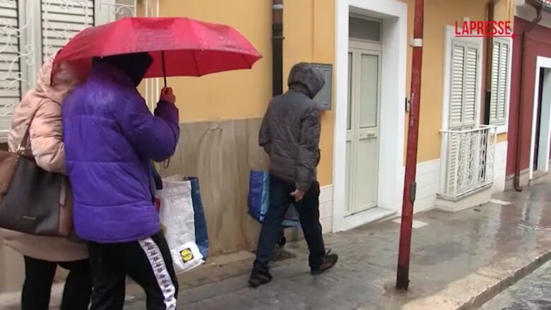 Frana Niscemi, nelle case con gli sfollati: “Qui lasciamo 24 anni di vita familiare”