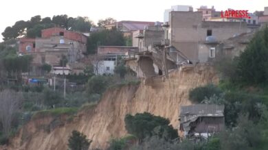 Niscemi, la zona rossa del centro storico: atmosfera spettrale