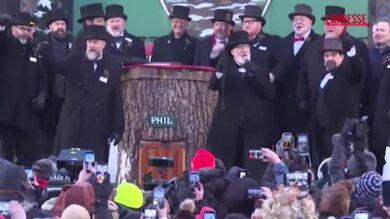 Stati Uniti, è il giorno della marmotta. Phil ha fatto la sua previsione: la cerimonia a Punxsutawney