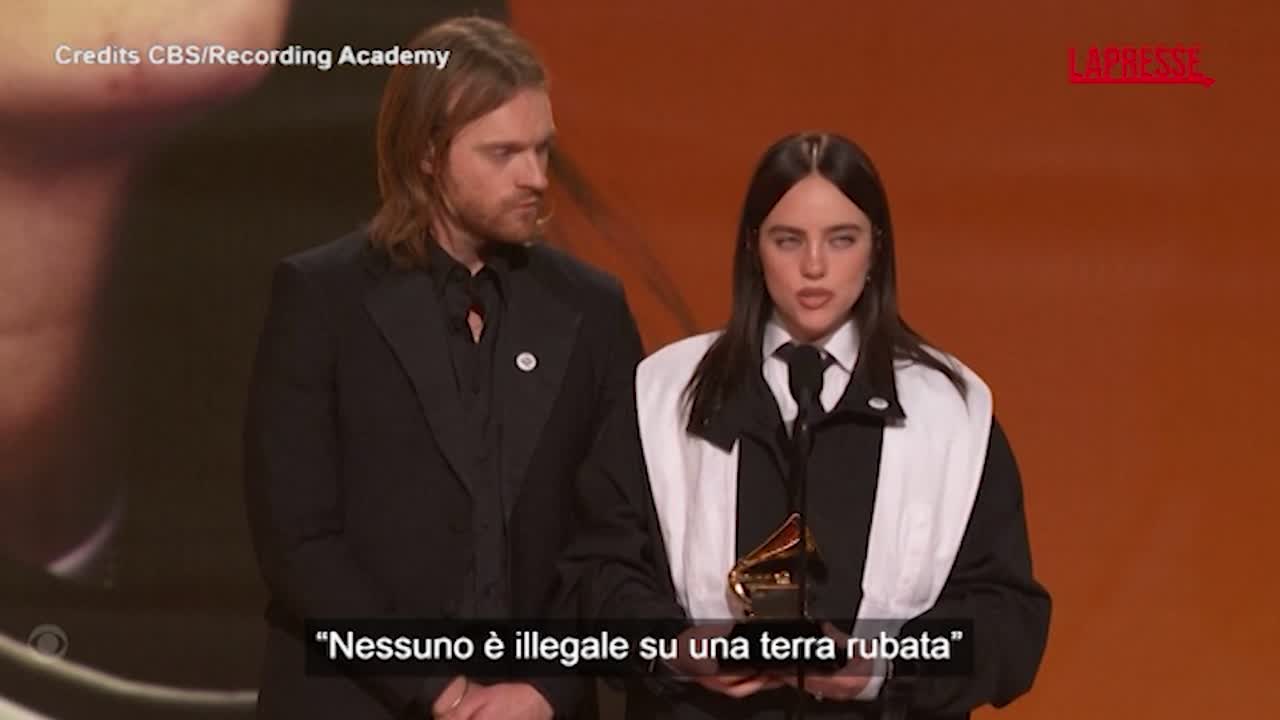 grammy 2026 billie eilish vince con 8216wildflower8217 e attacca l8217ice nessuno 232 illegale su una terra rubata