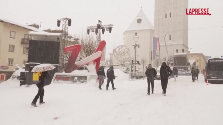 Cortina ricoperta di neve a pochi giorni dall'inizio delle Olimpiadi