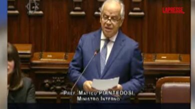 Askatasuna, Piantedosi difende la polizia: “Evitati danni ben più gravi”