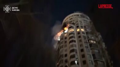 Ucraina, missili e droni russi su Kiev e Kharkiv